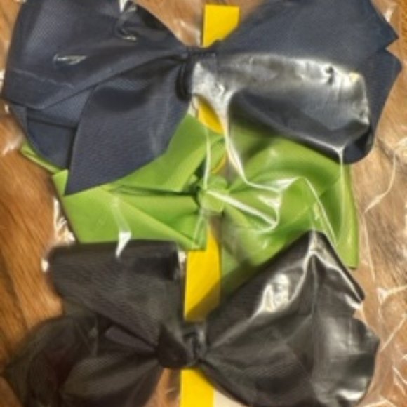 Hand Crafted Other - Bundle of (3) 6" Bows   B8226  Handmade NWT Boutique